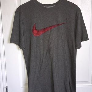 Nike Graphic Tee